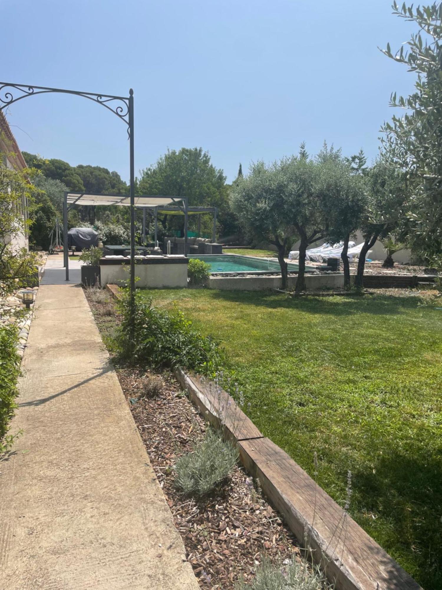 Villa Le Luberon Mérindol Exterior foto